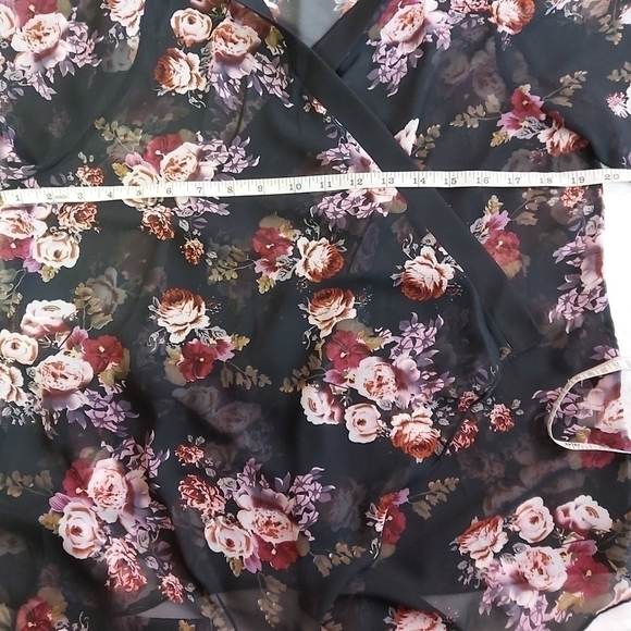 papillon Black Floral Kimono - Picture 7 of 8